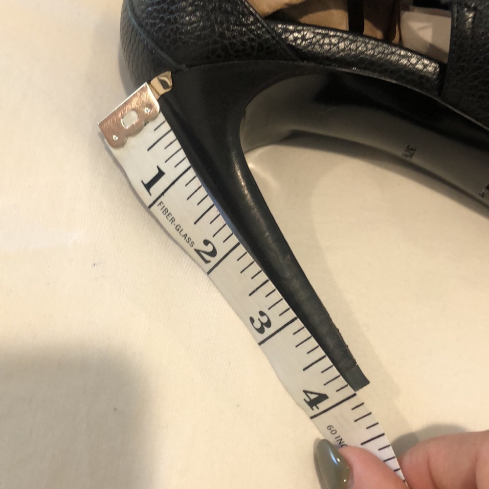 Authentic BURBERRY BOOT HEELS-size US 7/5 - Picture 15 of 16